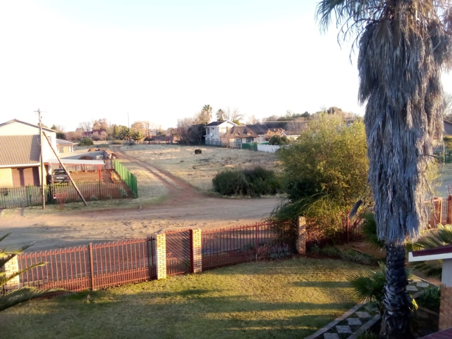 4 Bedroom Property for Sale in Petrusburg Free State
